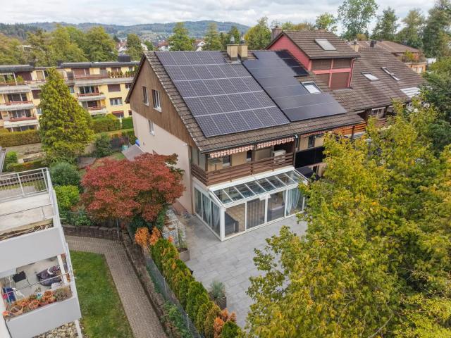 Grosszügiges Reiheneckhaus mit Wintergarten an ruhiger Zentrumslage