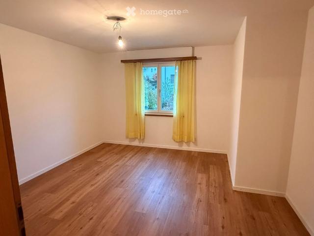 Grosszügiges Reiheneinfamilienhaus mit Garten an familienfreundlicher Lage