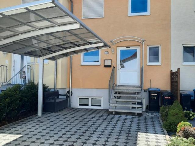 Großzügiges Reihenhaus mit 166m² 6 Zimmer Provisionsfrei