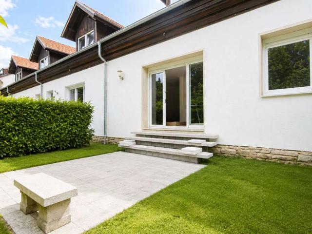 Großzügiges Reihenhaus mit Garten in Schkopau OT Döllnitz 5 Zimmer, 2 Bäder