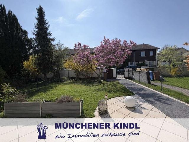 Großzügiges Reihenmittelhaus in begehrter Lage