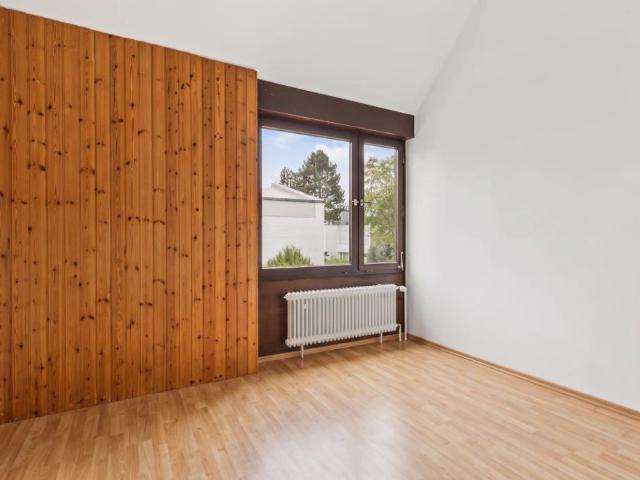 Großzügiges Reihenmittelhaus mit Garten in Ottobrunn