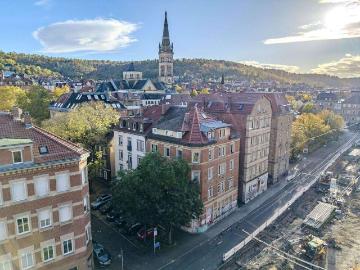 Großzügiges Wohn und Geschäftshaus mit Potenzial am Erwin Schöttle Platz