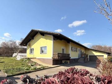 Großzügiges Wohnen mit Gartenidylle und Entwicklungsmöglichkeiten in Graz/Premstätten