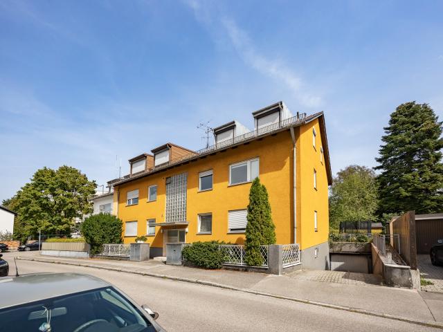 Großzügiges Wohnen mit gemütlichem Balkon in kleiner Eigentümergemeinschaft