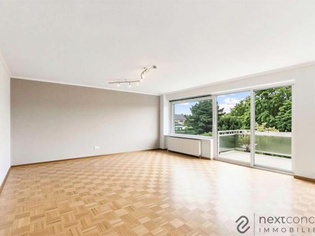 Großzügiges Wohnen auf ca. 120 m² Balkon, Garage & Mansardenzimmer