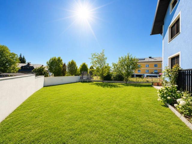 Großzügiges Wohnen in modernisiertem Mehrfamilienhaus Top Lage in Kirchberg