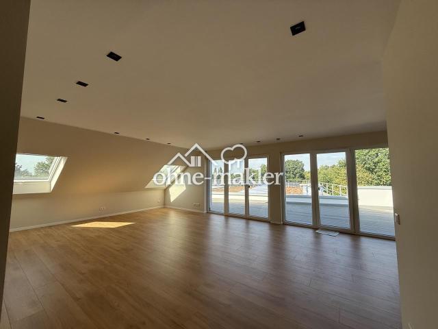 großzügiges Wohnen zum Wohlfühlen 5 Zimmer mit 50 m² Terrasse Erstbezug nach Sanierung