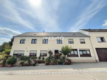 Großzügiges Wohnhaus ehemalige Gaststätte in Litzelsdorf – 8 Zimmer, 5 Parkplätze & vielseitige Nutzungsmöglichkeiten