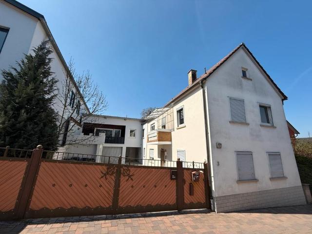 Großzügiges Wohnhaus in Freimersheim Pfalz von Privat