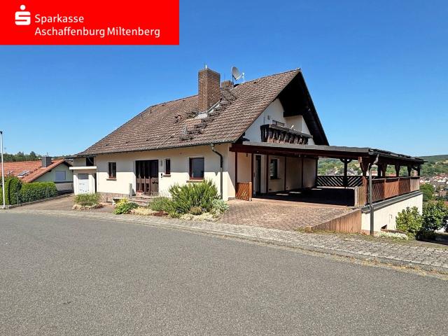Großzügiges Wohnhaus in Hausen