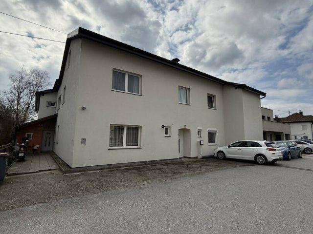 Großzügiges Wohnhaus in zentraler Lage
