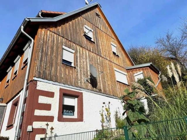 Großzügiges Wohnhaus mit Nebengebäuden: Viel Fläche & Ausbaupotenzial in Glatten!