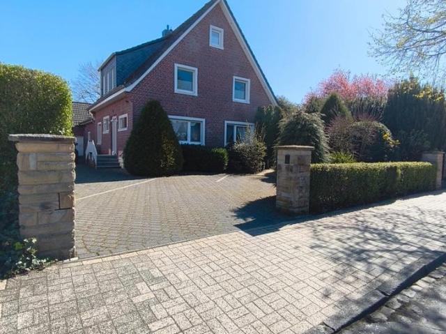 Großzügiges Wohnhaus mit besonderem Charme und viel Platz