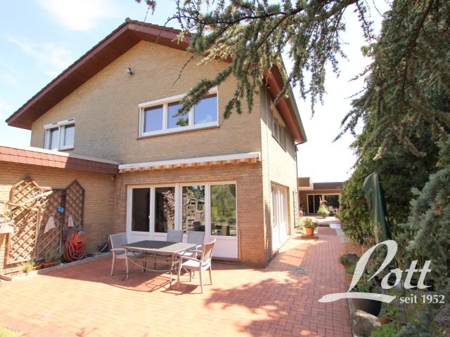 Großzügiges Wohnhaus mit Garage in naturnaher Lage in Klostermoor / Rhauderfehn!
