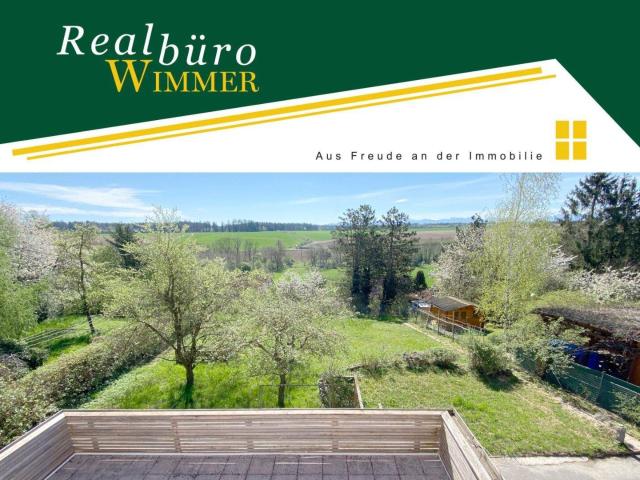 Großzügiges Wohnhaus mit herrlichem Panoramablick bis in die Berge