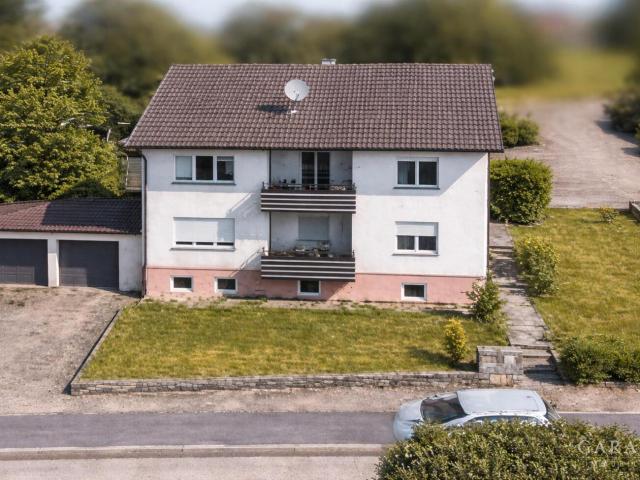 Großzügiges Wohnhaus mit zwei 4 Zimmer Wohnungen!