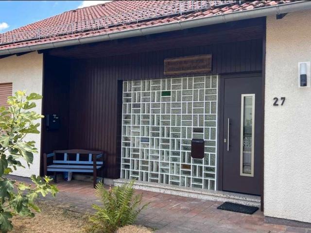 Großzügiges Wohnhaus mit 170 m² Wohnfläche und gepflegtem Garten