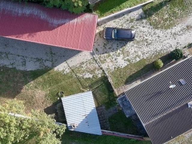 Großzügiges Wohnhaus mit 875 m² Grundst 4 Garagen u. Ausbaupot
