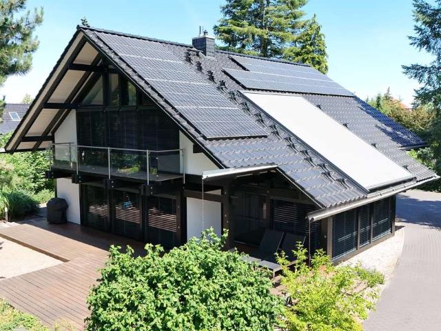 Großzügiges und gepflegtes Einfamilienhaus mit geh. Innenausstattung in Möser