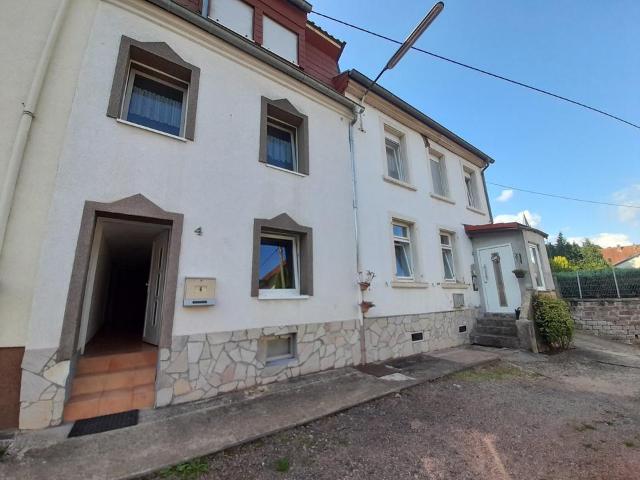 Großzügiges Zweifamilienhaus in begehrter Lage in Beckingen