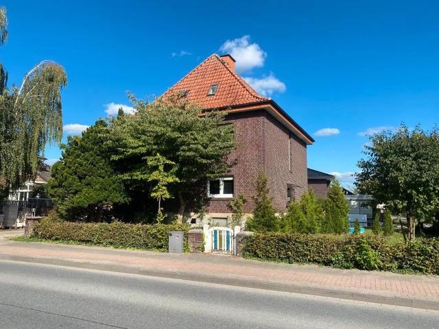 Großzügiges Zweifamilienhaus in Enniger – Perfekt für Handwerker