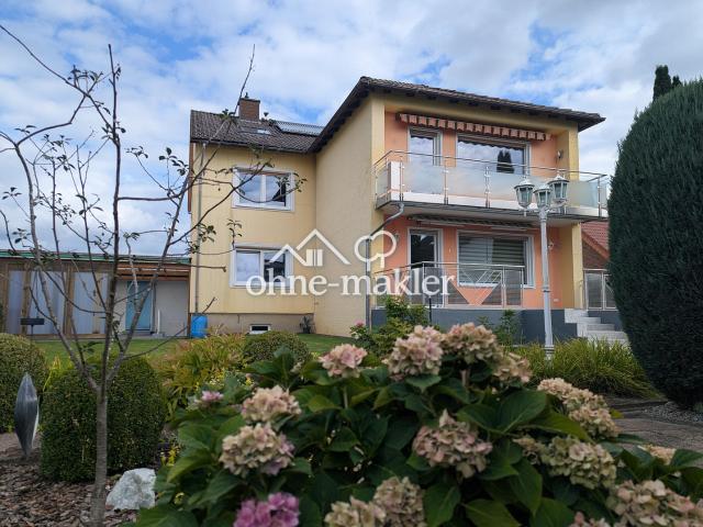 Großzügiges Zweifamilienhaus mit 2 Wohnbereichen, Garten & viel Platz für die Familie