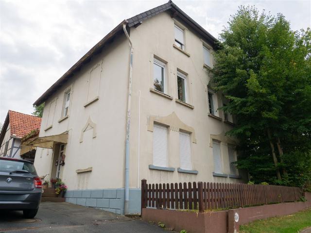 Großzügiges Zweifamilienhaus mit Balkon und großem Garten in Bockenem