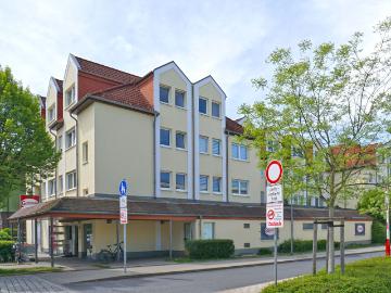 Großzschachwitz: Balkon + Wanne