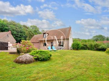 GROSROUVRE MAISON