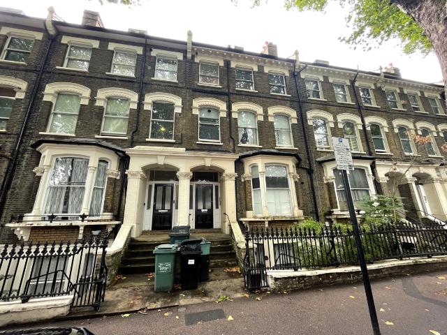 Grosvenor Avenue, London N5, 3 bed flat to rent, £3,000 pcm | PrimeLocation