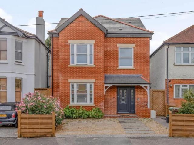 Grosvenor Gardens, Wallingham 5 bed house to rent £6,000 pcm £1,385 pw