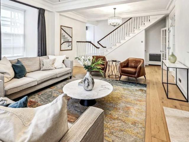 Grosvenor Square, Mayfair, W1K