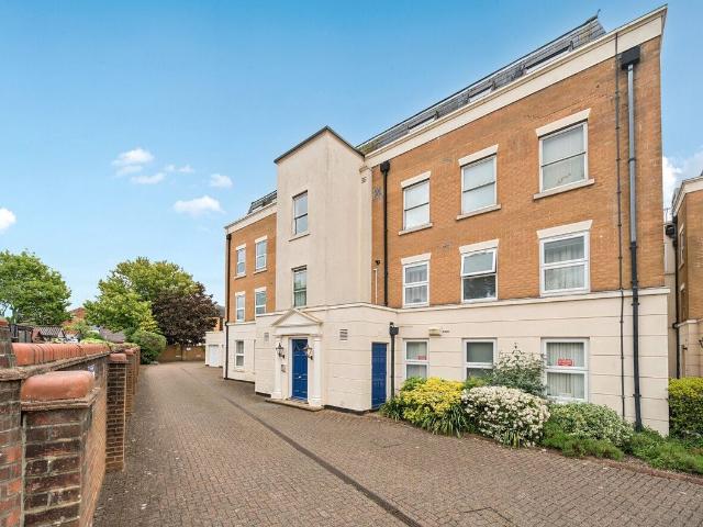Grosvenor Square, Southampton, Hampshire SO15, 2 bed flat to rent, £1,300 pcm | PrimeLocation