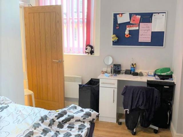 Grosvenor Street, Chester CH1, 1 bed flat to rent, £1,200 pcm | PrimeLocation