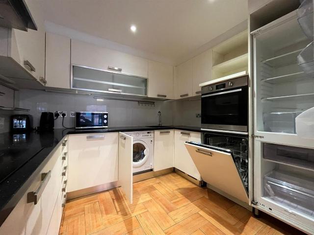 Grosvenor Street West, Birmingham B16, 2 bed flat to rent, £1,050 pcm | PrimeLocation