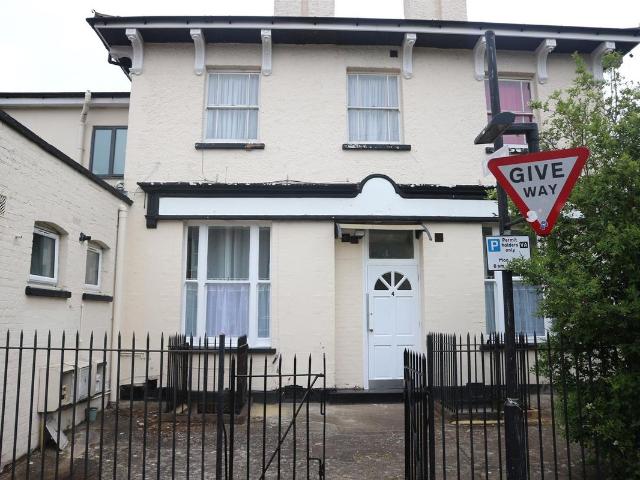 Grosvenor Park Road, London E17, 1 bed end terrace house to rent, £1,600 pcm | PrimeLocation