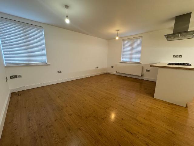 Grosvenor Place, Colchester CO1, 2 bed flat to rent, £1,350 pcm | PrimeLocation