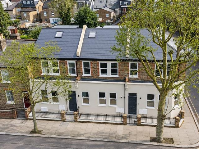 Grosvenor Road, London W7, 1 bed flat to rent, £1,650 pcm | PrimeLocation