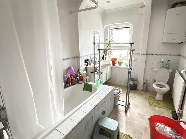 Grosvenor Road, London W7, 3 bed property to rent, £2,835 pcm | PrimeLocation