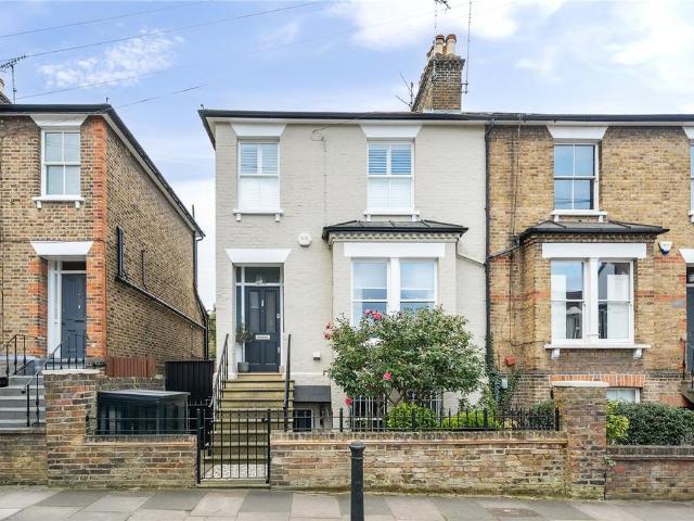 Grosvenor Road, Richmond, TW10 1 bed flat to rent £2,150 pcm £496 pw