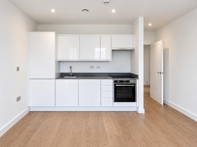 Grosvenor Road, St Albans AL1, 1 bed flat to rent, £1,450 pcm | PrimeLocation