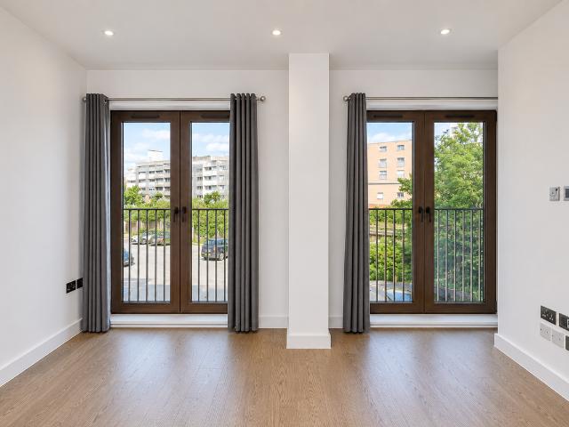 Grosvenor Road, St Albans AL1, 1 bed flat to rent, £1,500 pcm | PrimeLocation