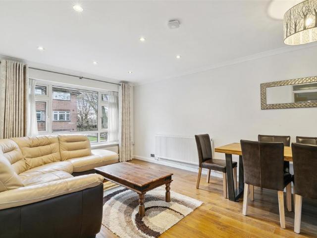 Grosvenor Road, Strand on the Green, London, W4 4EQ, United Kingdom | 2 bed apartment for rent #139068815 | Rentberry