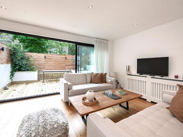 Gratton Road, London W14, 2 bed flat to rent, £3,500 pcm | PrimeLocation