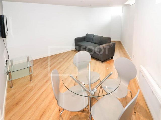 Grattan House, Grattan Road, Bradford BD1, 2 bed flat to rent, £725 pcm | PrimeLocation