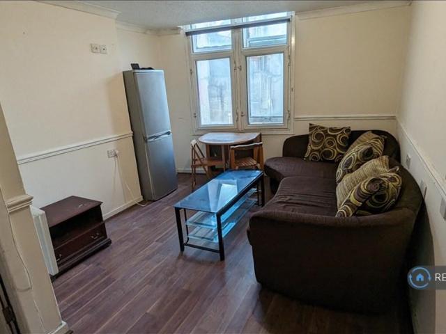 Grattan Road, Bradford, BD1 2 bed flat to rent £550 pcm £127 pw