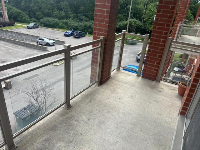 GRATUIT SEPTEMBRE ! Superbe condo 4½ – 2 chambres 2 salles de bains w stationnements Disponible maintenant