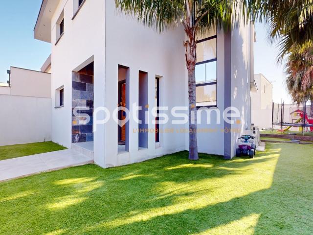 Grau d'Agde Villa contemporaine d'architecte volumes excep. 172m² Agde Cap d'Agde