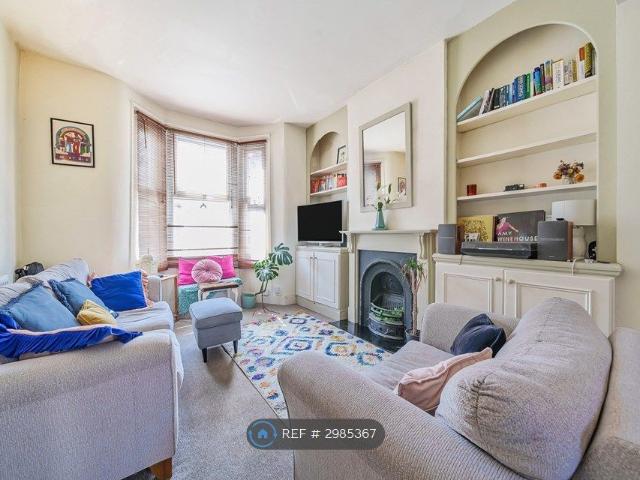 Graveney Road, London SW17, 4 bed terraced house to rent, £4,000 pcm | PrimeLocation